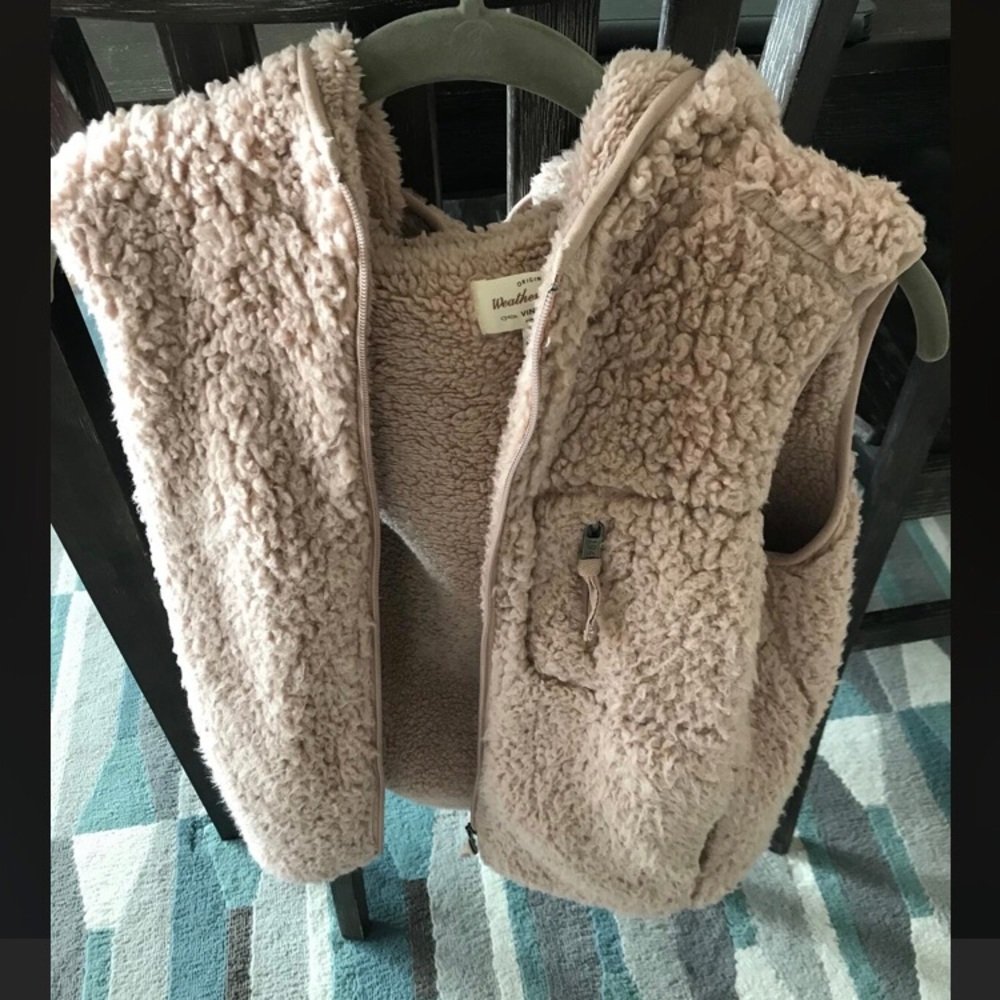 Rose weatherproof fuzzy vest